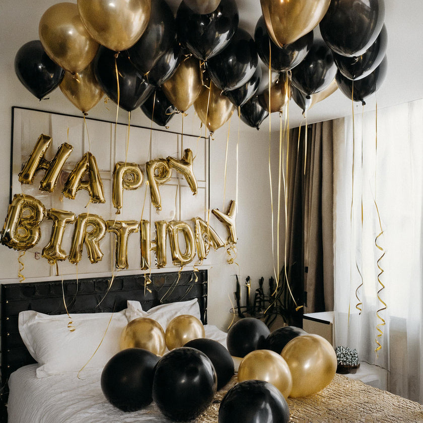 30 Ceiling Balloons + HB Banner